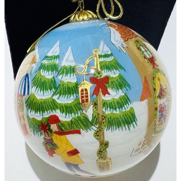 Li Bien Reverse Hand Painted Family Shopping 2005 Large Glass Christmas Ornament - Picture 6 of 8